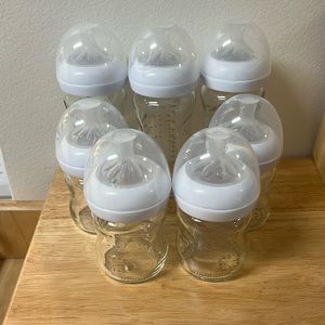 Phillips Advent, glass bottles